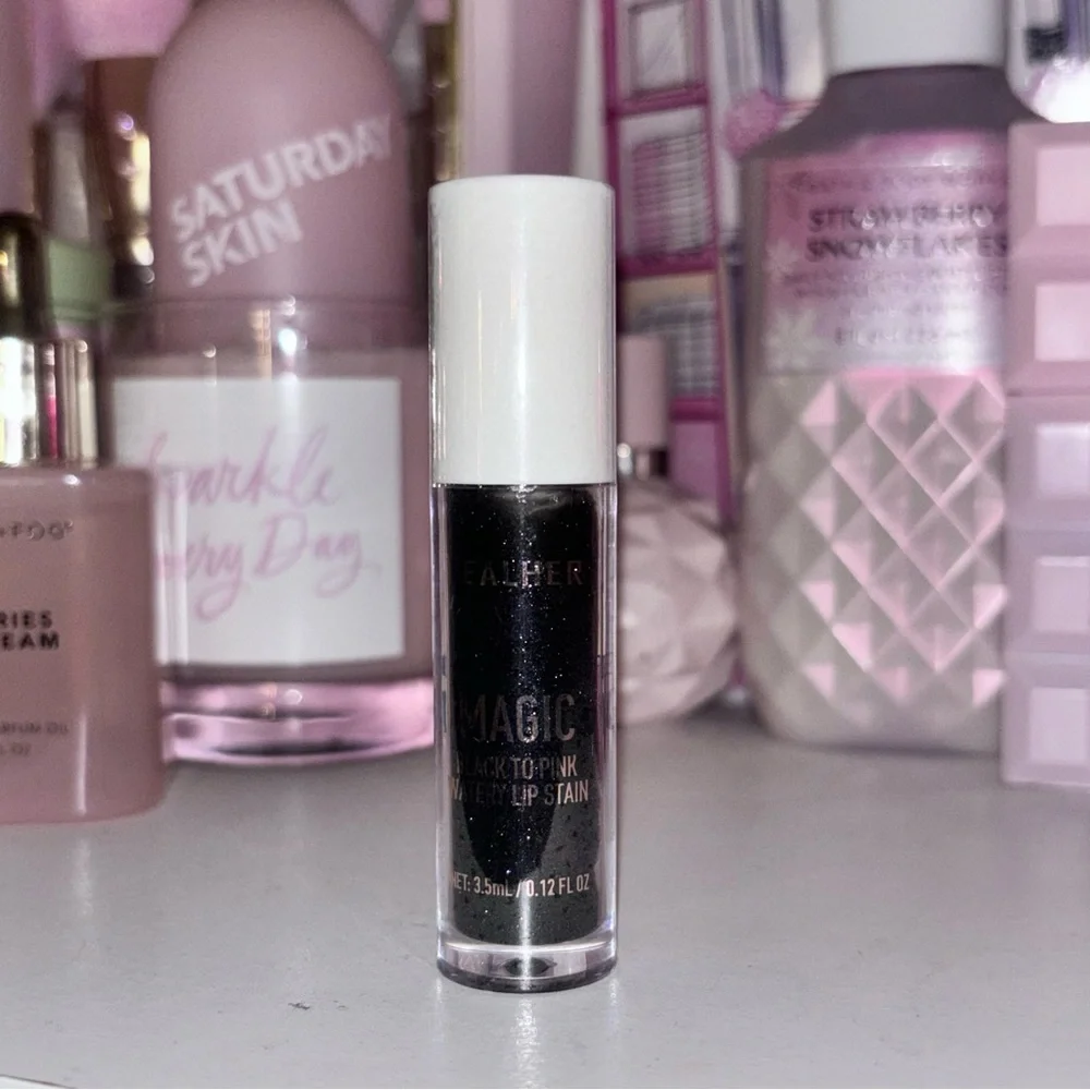 💝NEW RealHer Magic Black to Pink Lip Stain💝